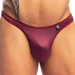 String Bellevue Silky Touch Bordeaux