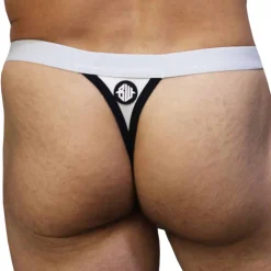 String Locker Room Blanc